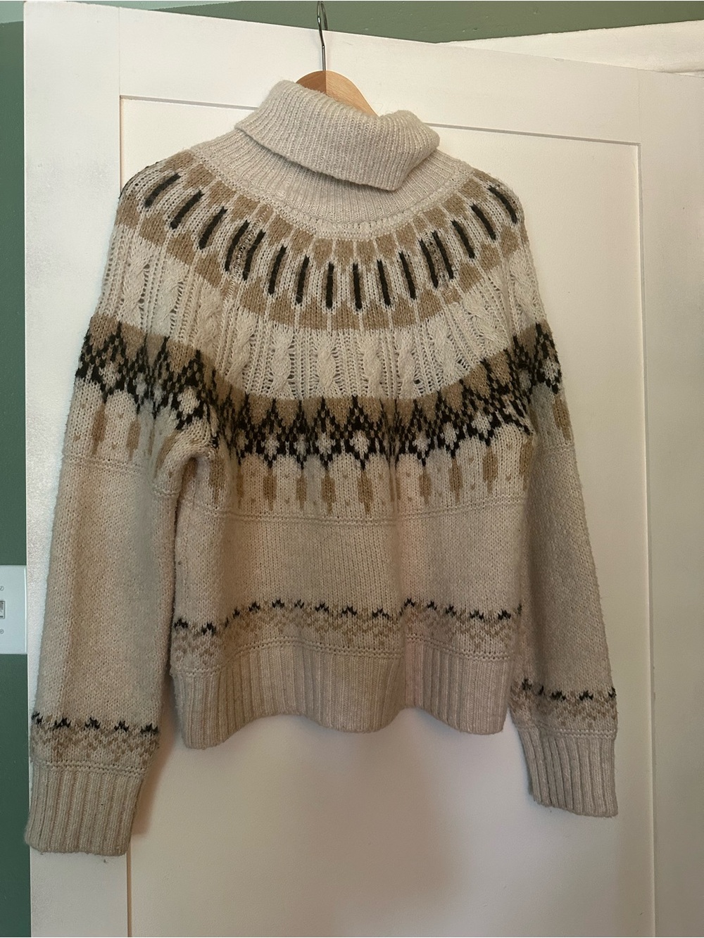 Old Navy Cream and Brown Fair Isle Turtleneck Sweater